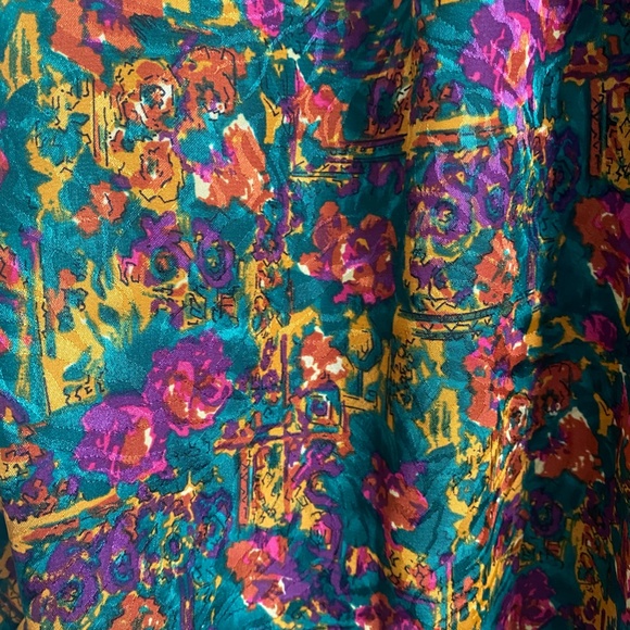 Vintage Pattern Long Sleeve Top - Picture 4 of 6